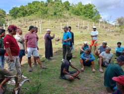 Masyarakat Adat Lenteng Pasang Plang di Atas Tanah Adat Aksi Kolektif yang Menandai Babak Baru Perebutan Hak Ulayat